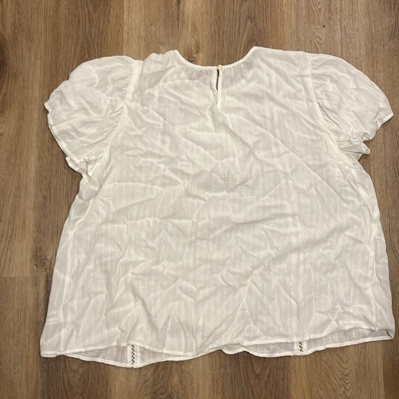 Gorgeous 100% Rayon Flowy Short Sleeve White Peasant Boho Blouse XL - Picture 4 of 5